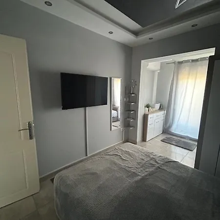 Luxus For 2 Apartment Kassandria