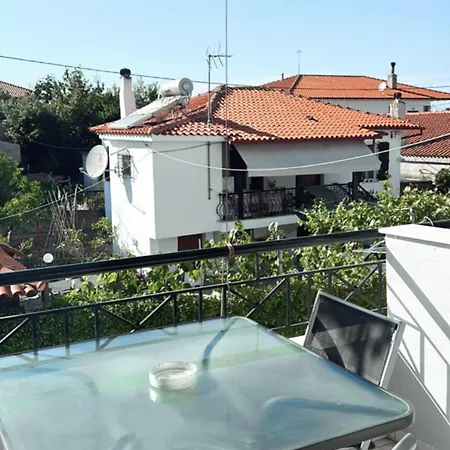 Pefkohori Beautiful Nest Free Parking 3 Adults Appartamento *